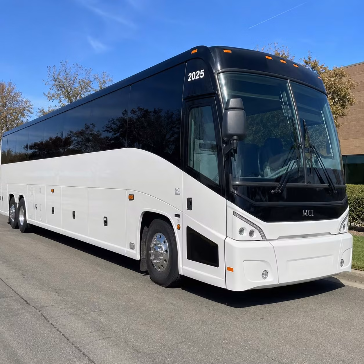 manchester charter bus rental fleet